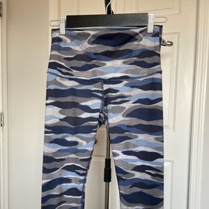 Lululemon Camo Leggings Size 8